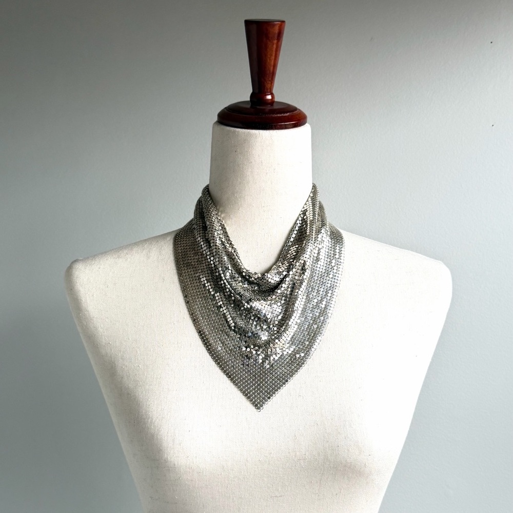 Vintage Whiting & Davis Silver Mesh Bib Necklace Draped Scarf Statement Piece - Picture 8 of 14